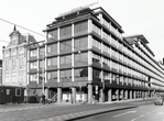 De nieuwbouw, hoofdkantoor ABN.
<br/>
Arsath Ro'is, Beeldbank Stadsarchief, 1973
